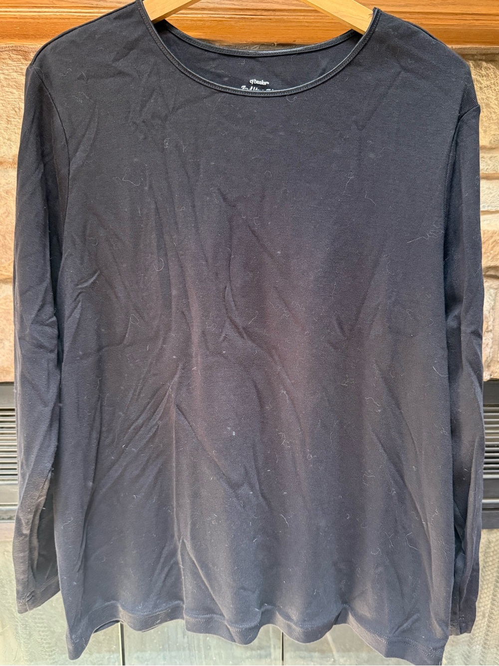 Women’s Classic Black Long-Sleeve Shirt